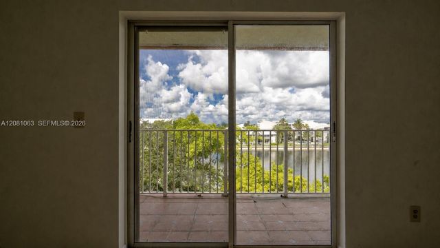 8260 SW 210th Street 308, Cutler Bay, FL 33189