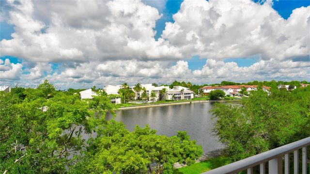 8260 SW 210th Street 308, Cutler Bay, FL 33189