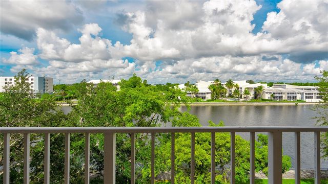 8260 SW 210th Street 308, Cutler Bay, FL 33189