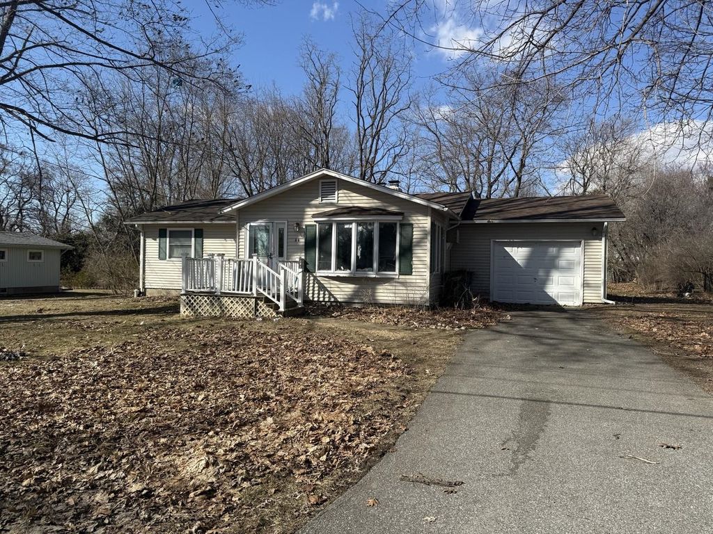44 Country Lane, Williston, VT 05495
