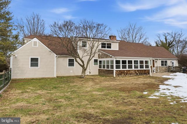 682 WHIRLAWAY DR, Warminster, PA 18974