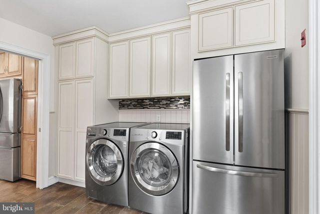 682 WHIRLAWAY DR, Warminster, PA 18974