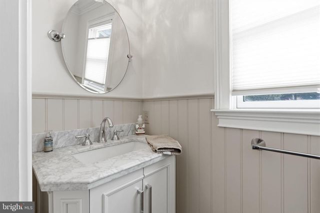 682 WHIRLAWAY DR, Warminster, PA 18974