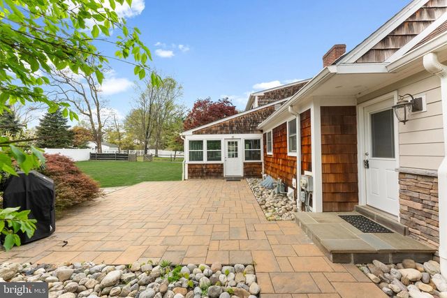 682 WHIRLAWAY DR, Warminster, PA 18974