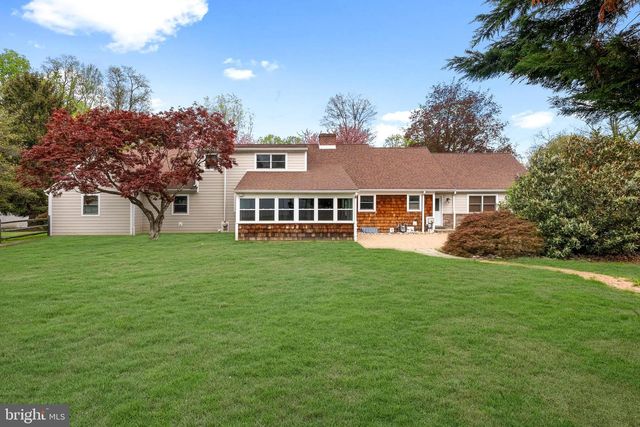 682 WHIRLAWAY DR, Warminster, PA 18974