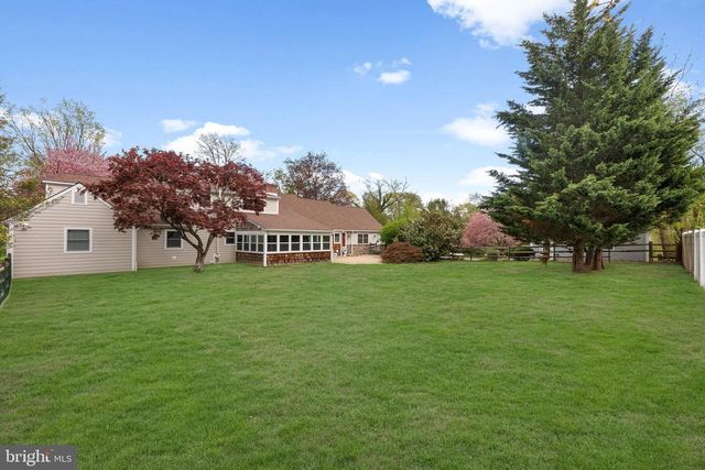 682 WHIRLAWAY DR, Warminster, PA 18974