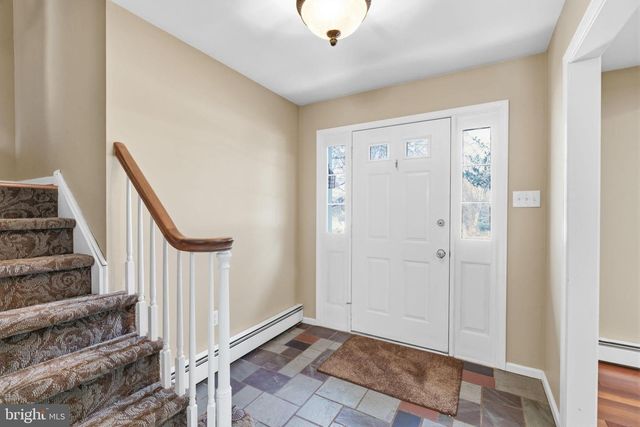 682 WHIRLAWAY DR, Warminster, PA 18974