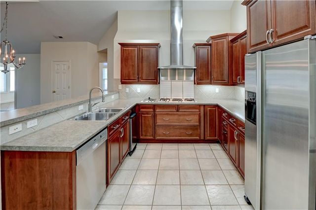 23113 W 71st Terrace, Shawnee, KS 66227