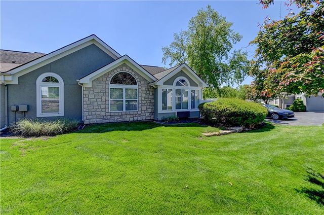 23113 W 71st Terrace, Shawnee, KS 66227