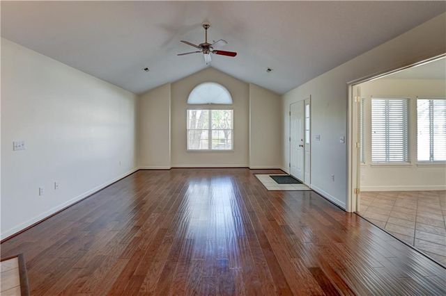 23113 W 71st Terrace, Shawnee, KS 66227