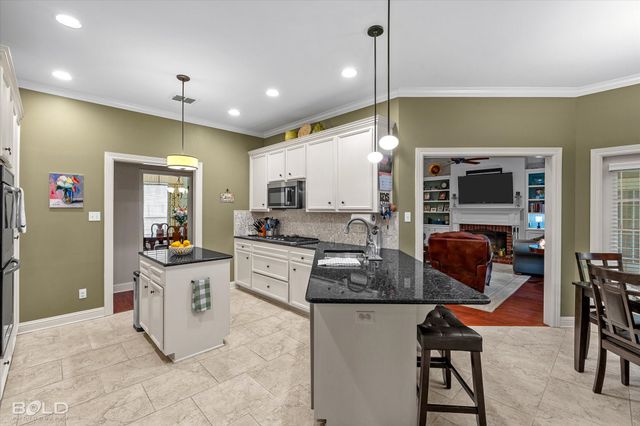 9408 Prestonwood, Shreveport, LA 71115
