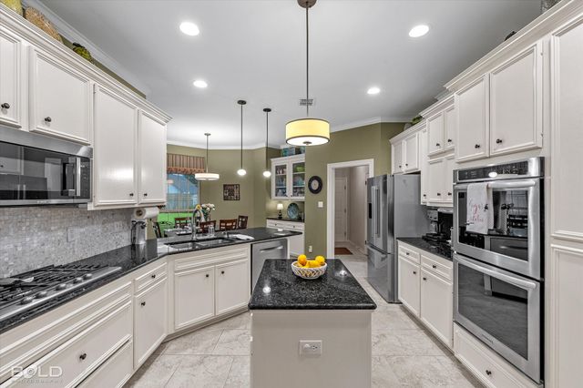 9408 Prestonwood, Shreveport, LA 71115