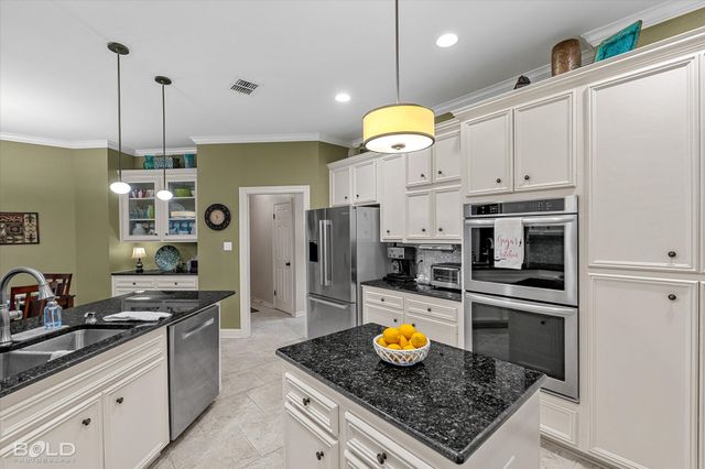 9408 Prestonwood, Shreveport, LA 71115