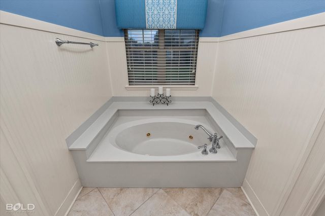9408 Prestonwood, Shreveport, LA 71115
