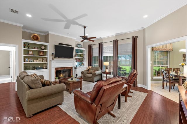 9408 Prestonwood, Shreveport, LA 71115