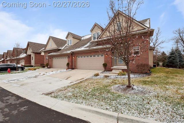 42384 GATEWAY Drive, Plymouth Charter Township, MI 48170