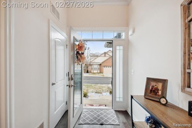 42384 GATEWAY Drive, Plymouth Charter Township, MI 48170