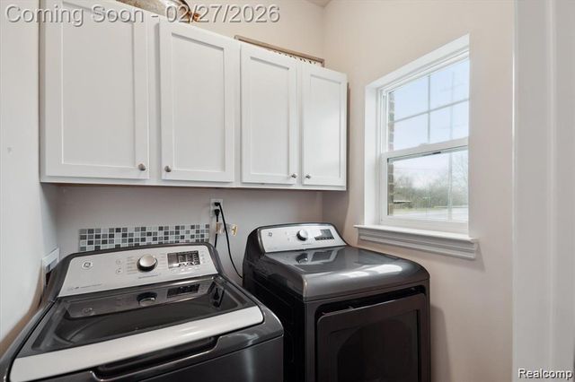 42384 GATEWAY Drive, Plymouth Charter Township, MI 48170