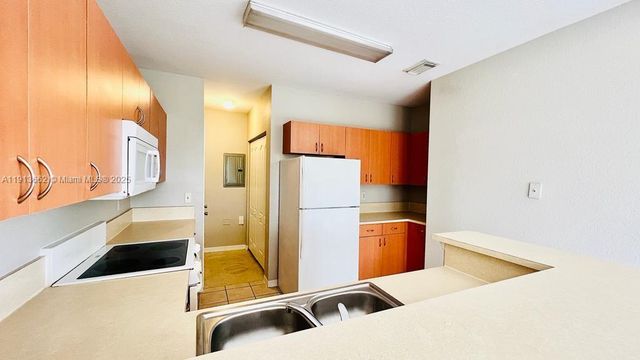 124 SW Peacock Blvd 13203, Port St. Lucie, FL 34986