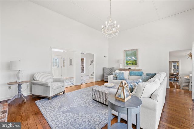 18 MALLARD DR E, Ocean Pines, MD 21811