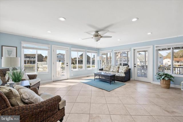 18 MALLARD DR E, Ocean Pines, MD 21811