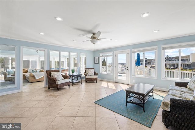 18 MALLARD DR E, Ocean Pines, MD 21811