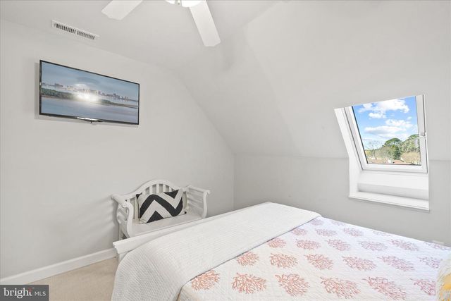 18 MALLARD DR E, Ocean Pines, MD 21811