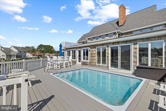 18 MALLARD DR E, Ocean Pines, MD 21811