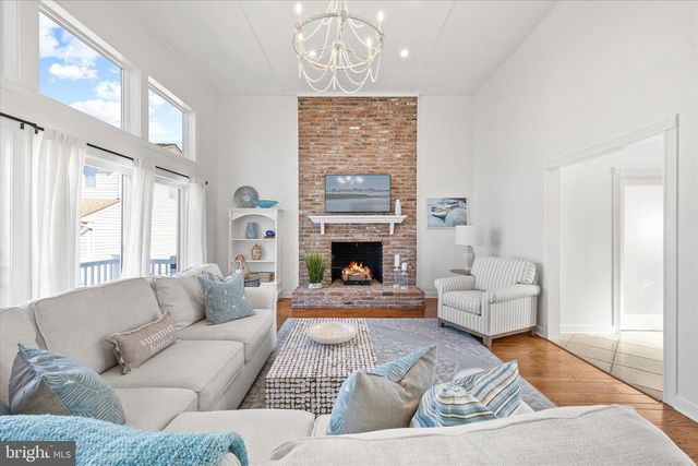 18 MALLARD DR E, Ocean Pines, MD 21811