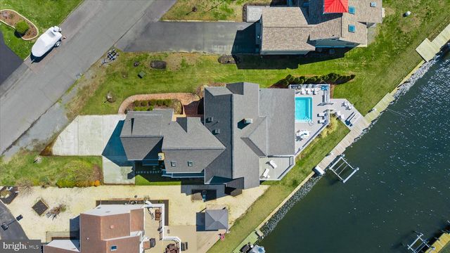 18 MALLARD DR E, Ocean Pines, MD 21811