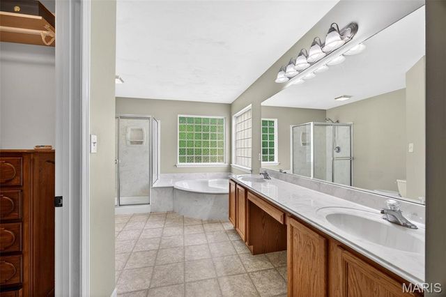 431 Scenic Drive, St Peters, MO 63376