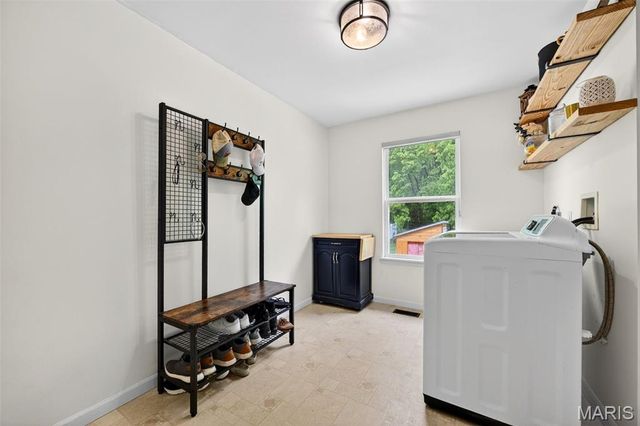 431 Scenic Drive, St Peters, MO 63376