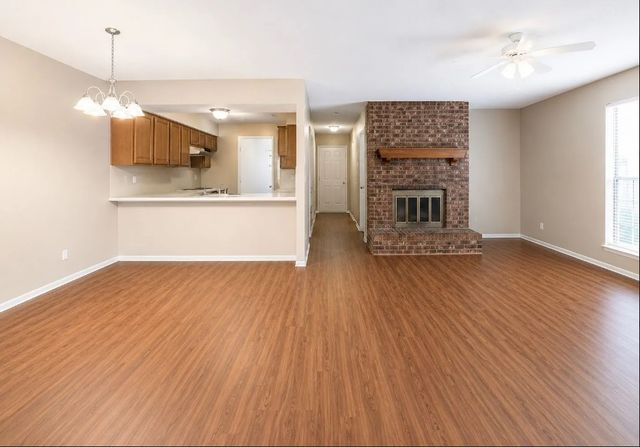 1915-1917 Spindletop Drive, Duncanville, TX 75137