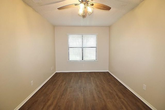 1915-1917 Spindletop Drive, Duncanville, TX 75137
