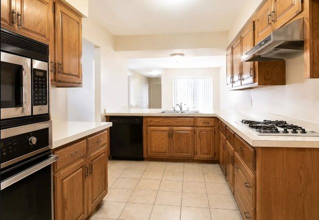 1915-1917 Spindletop Drive, Duncanville, TX 75137