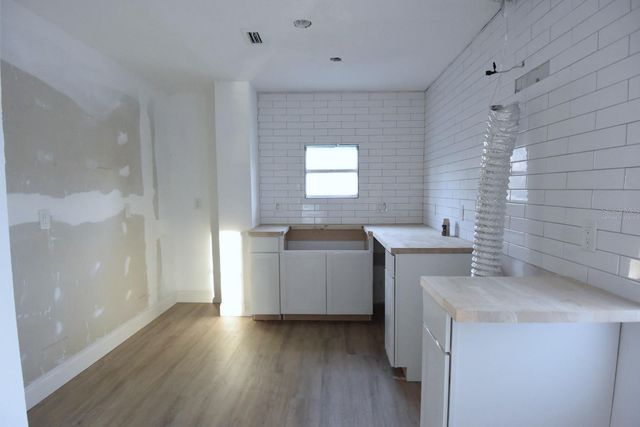 4701 17TH AVENUE S, St Petersburg, FL 33711