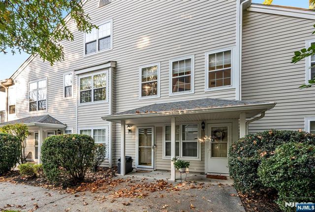 1034 Castle Road, Mahwah, NJ 07430