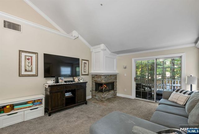 1034 Castle Road, Mahwah, NJ 07430