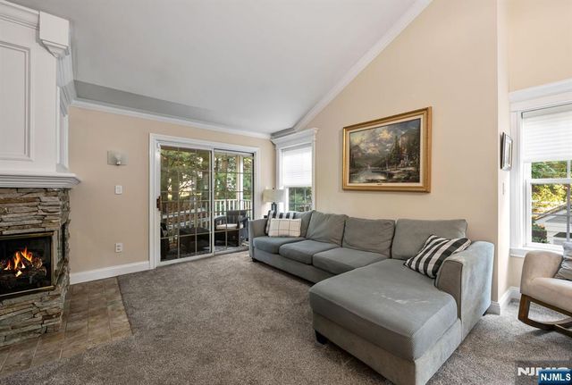 1034 Castle Road, Mahwah, NJ 07430