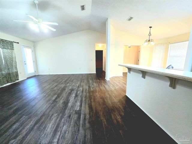 4873 La Casa Cir, Pace, FL 32571