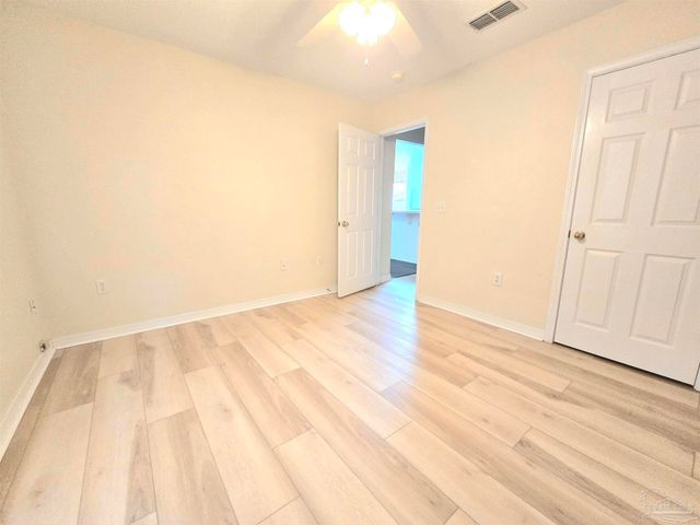 4873 La Casa Cir, Pace, FL 32571