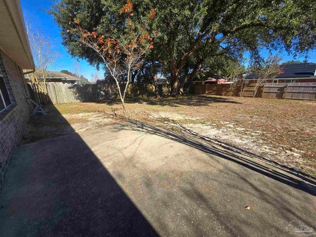 4873 La Casa Cir, Pace, FL 32571