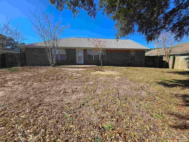 4873 La Casa Cir, Pace, FL 32571