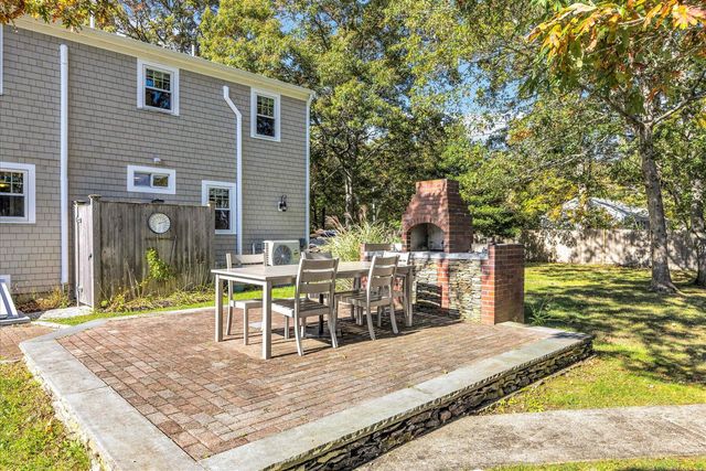 58 Orrs Avenue, Hyannis, MA 02601