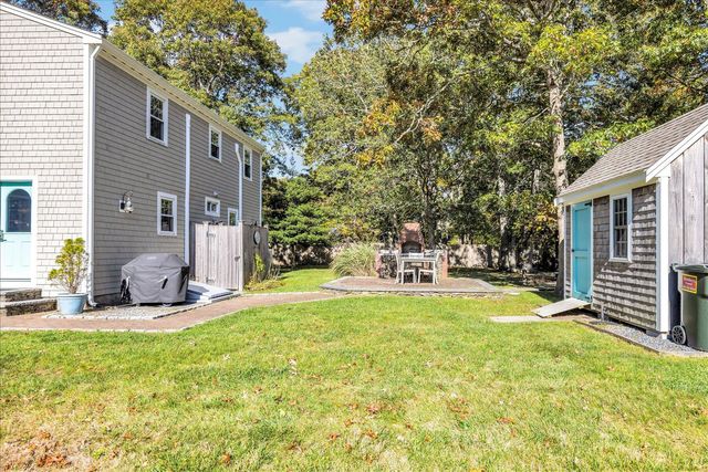 58 Orrs Avenue, Hyannis, MA 02601