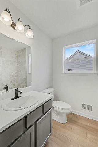 2231 Champion Lane, Burton, MI 48519