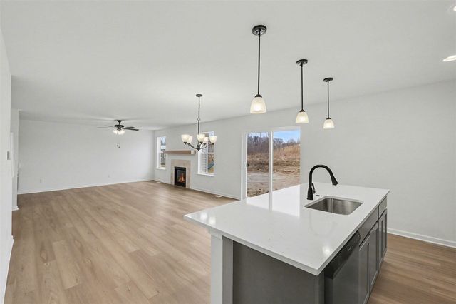 2231 Champion Lane, Burton, MI 48519