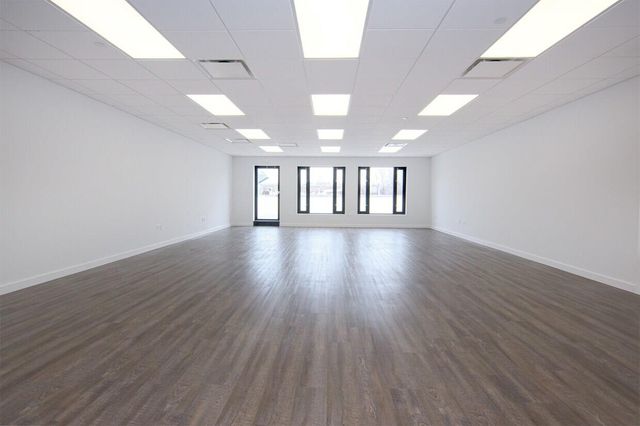 18-31 42nd Street, Astoria, NY 11103