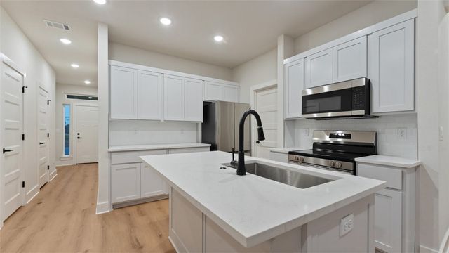 1851 LAPIS Avenue, Centerton, AR 72719