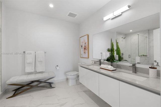 101 Diplomat Pkwy 908, Hallandale Beach, FL 33009